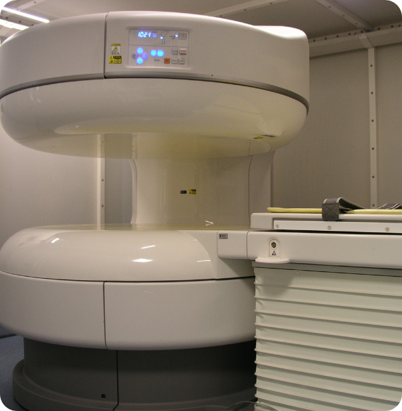 MRI Treviso Sala di risonanza magnetica veterinaria con apparecchiatura diagnostica