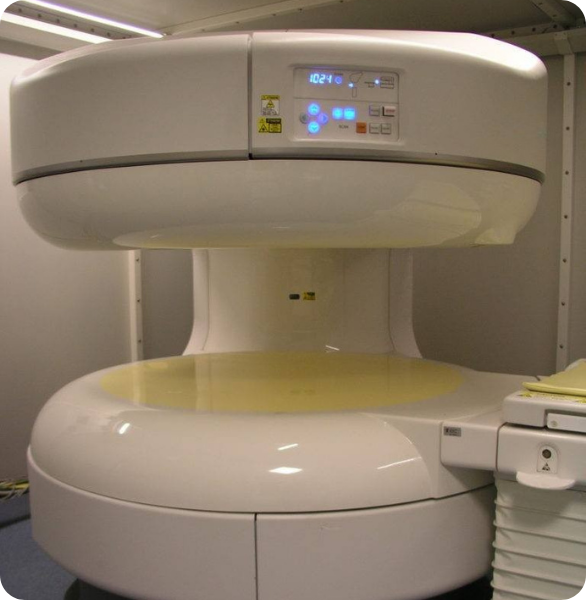 MRI macchinario-risonanza-magnetica-veterinaria Macchinario per risonanza magnetica veterinaria